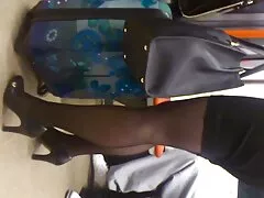 Las chicas encontraron un gran strapon y videos xxx free se encerraron para el coito