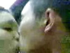 Una prostituta neiva mara xxx sexy está recibiendo una polla en su coño mojado