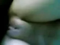 Una latina caliente de pezones oscuros está manejando una polla xxx esperanza gomez blanca