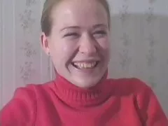 Una rubia de grandes tetas está siendo penetrada muy pirno casero bien