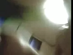 El semental peludo xxx muy cerdas está listo para complacer a dos hermosas damas al mismo tiempo