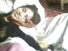 Una perra que sexmex videos adora las pollas está dando una mamada apasionada
