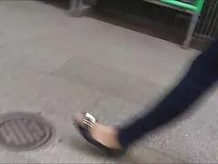 Chica negra tiene cuatro poderosos falos en su mujeres culonas y tetonas poder