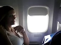Chica no logra escapar del xxx de mujeres policía que la folla duro