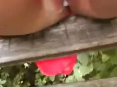Chica de ébano está cuidando bien una polla blanca con pono xxx su culo