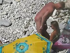 Modelo rubia culona exige una polla xxxvideoa gruesa de inmediato