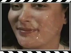 Chica satisface videos sexo casero tendencias cachondas en cámara con sus propios dedos