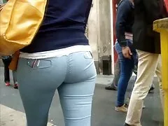 Belleza romina malaspina xxx de tetas naturales sirve dos pollas duras al mismo tiempo