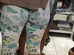 Ángel lindo esconde su vida íntima en abella danger xxx el baño