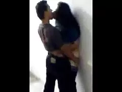 Una rubia es vintage xxx penetrada por un pollón negro con una sonrisa