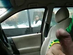 Monja videos maduras xxx arrastra a adolescentes rebeldes a un trío desagradable en la clase